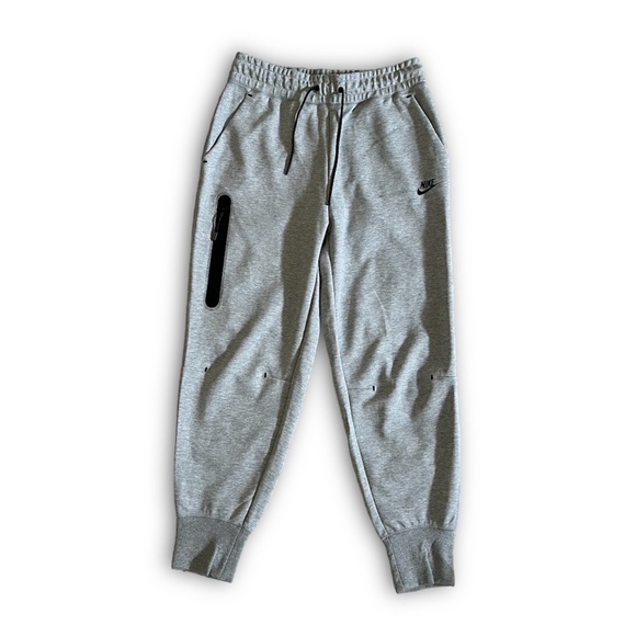 ✔️NWT✔️ NIKE Sportswear Tech Fleece Joggers - Picture 2 of 12